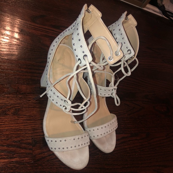 Kendall & Kylie grey suede studded sandals - Picture 3 of 7